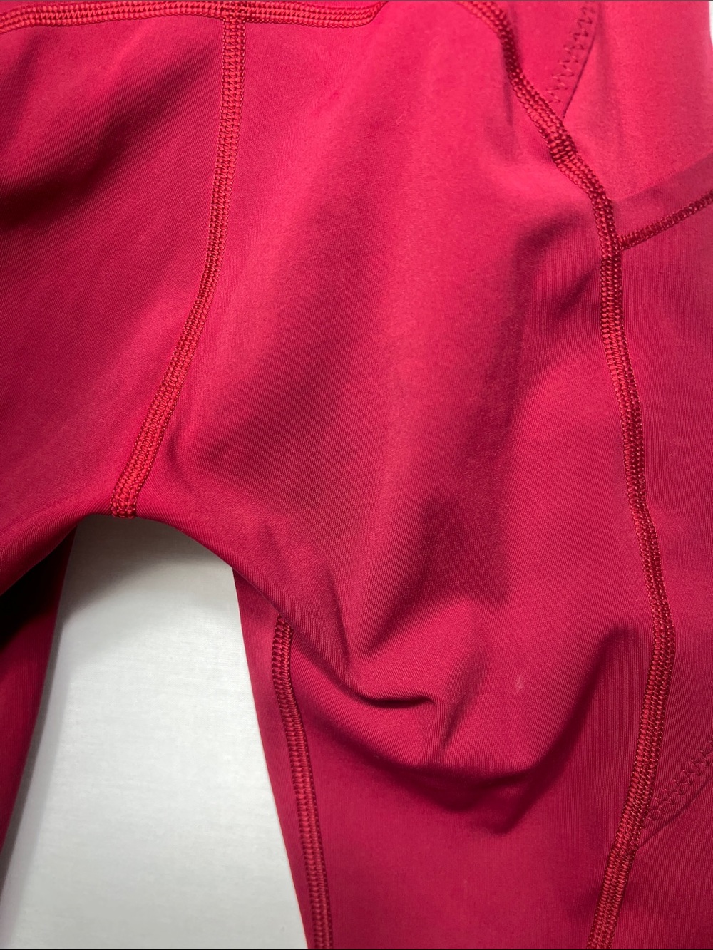 High-Waist Performance Leggings in Deep Berry - Picture 5 of 11